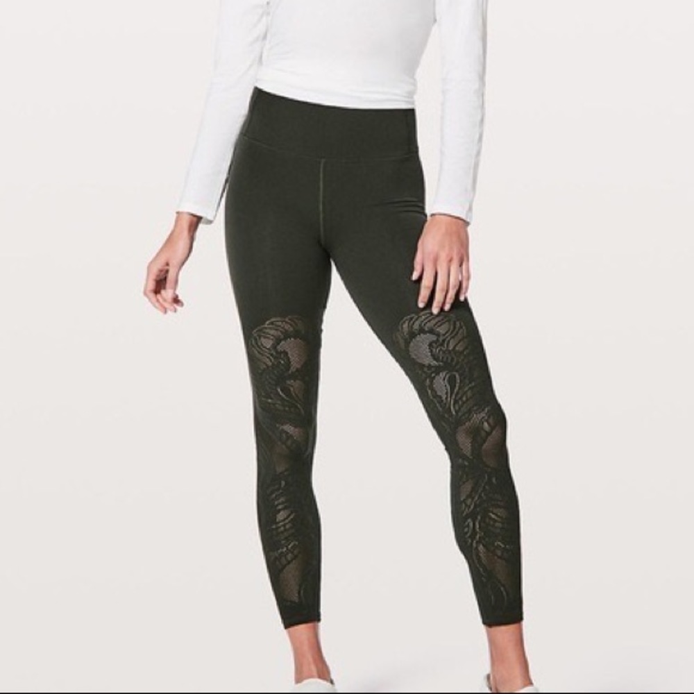 Lululemon reveal leggings